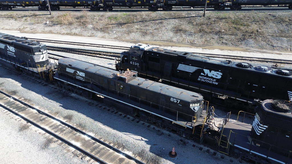 NS 857